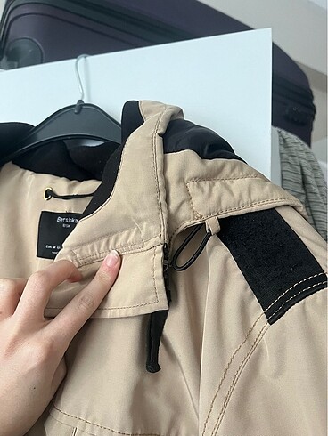 m Beden Bershka bej mont kaban