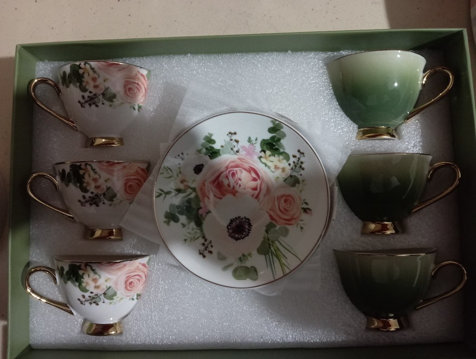 Yeşil Pastel Renkli Porselen Fincan Takımı - Görsel 3