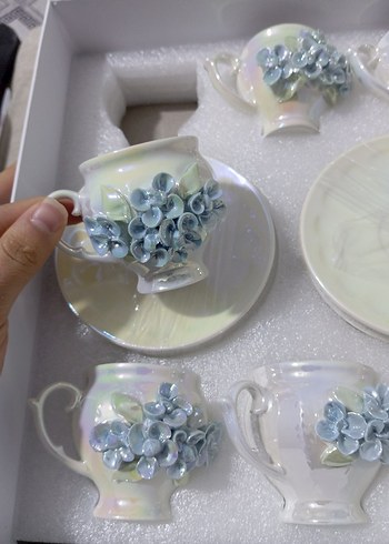 Pastel Beyaz Çiçekli Seramik Fincan Takımı - Görsel 2