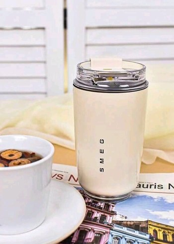 Smeg bardak termos bej(fildişi) renk sıfır kutusunda - Görsel 2