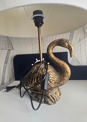 Beden Beyaz Başlıklı Flamingo Masa Lambası