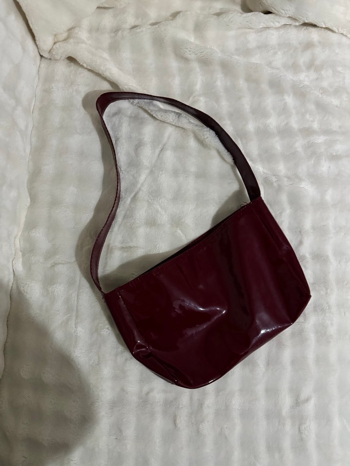 Parlak Bordo Deri Kadın Omuz Çantası - Görsel 3