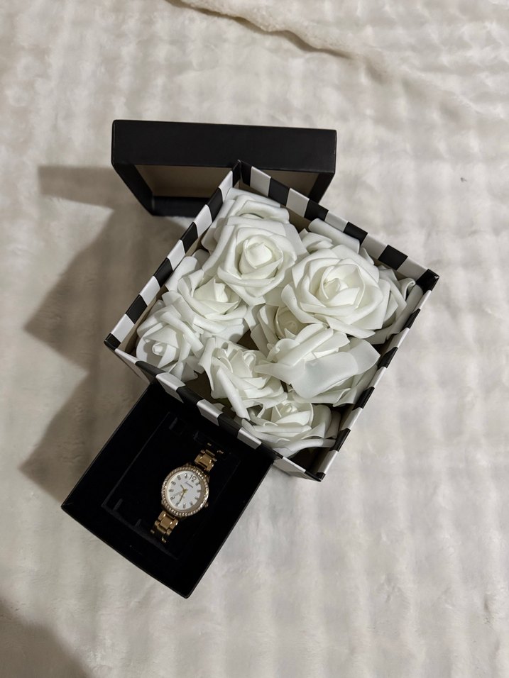 Hediye saat güllü set - Görsel 2