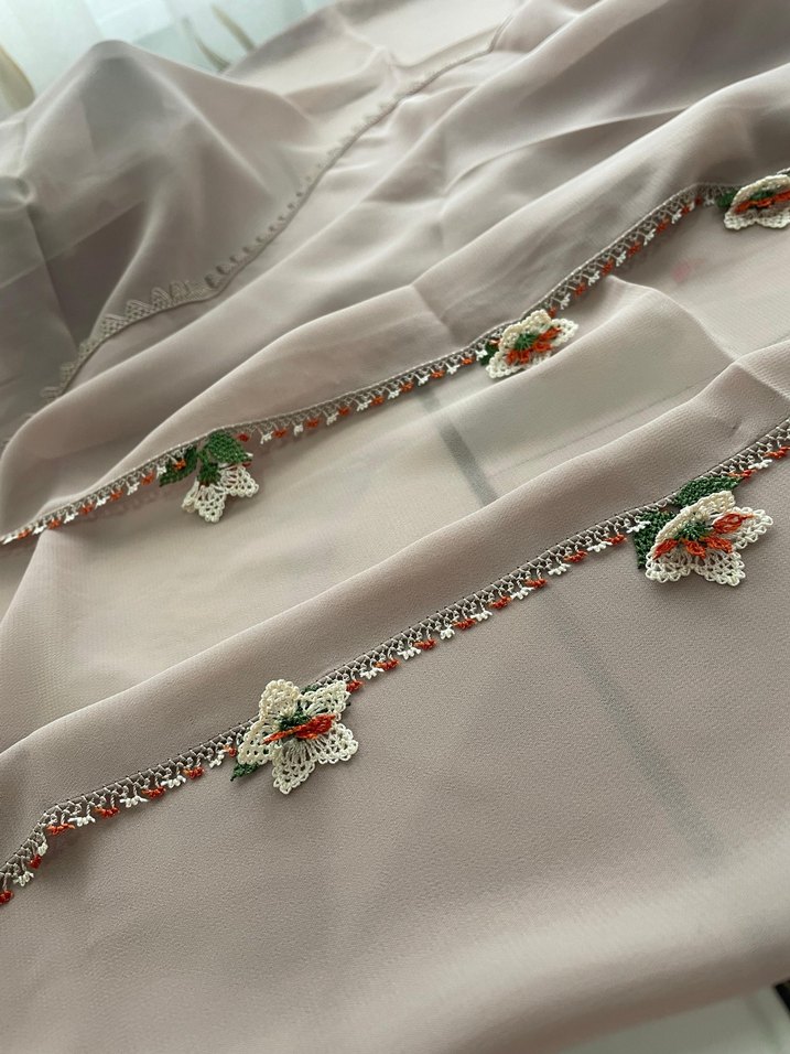 Namaz başörtüsü krep Boncuklu Bej Gri İpek Görünümlü Kadın Şal - Görsel 2