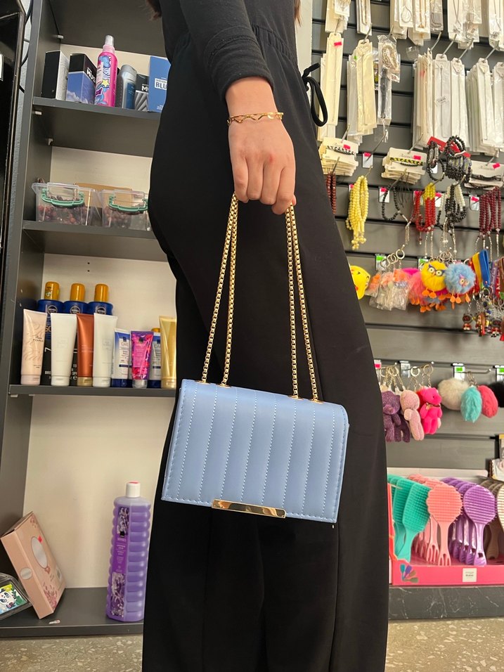 Zincir Detaylı Mavi Deri Kadın Çanta - Görsel 2