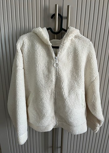 Beyaz Peluş Fermuarlı Kadın Ceket