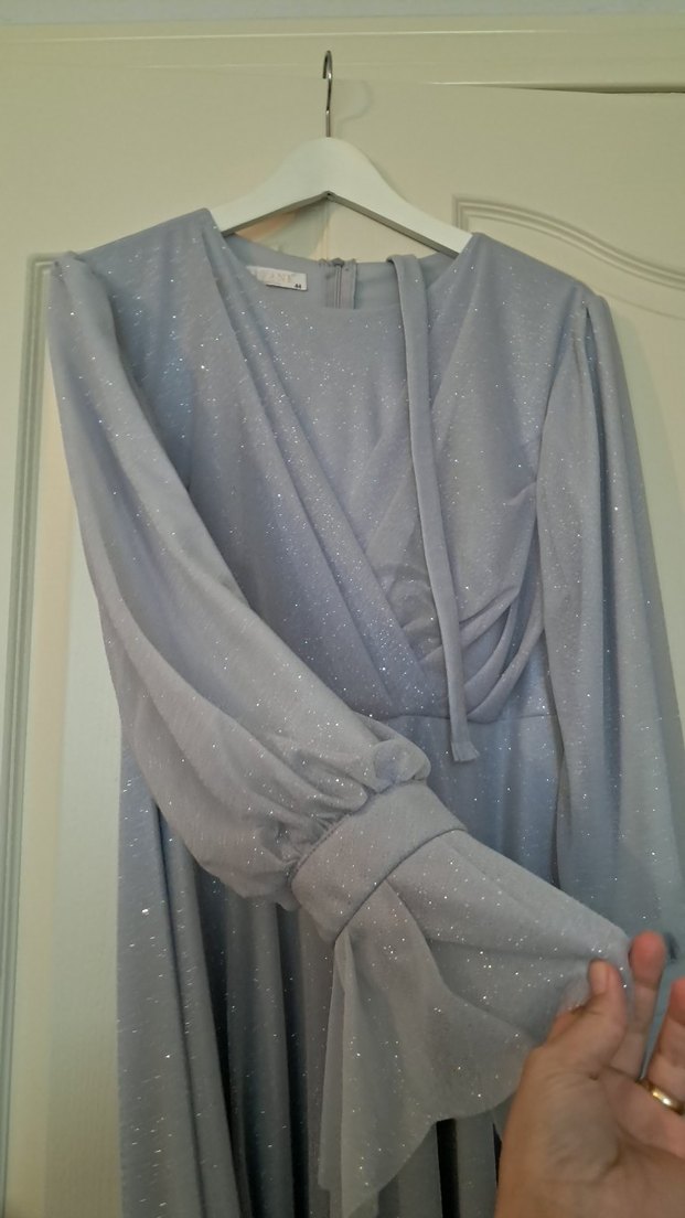 Uzun Kollu Gri Kadın Abiye Elbise - Görsel 2