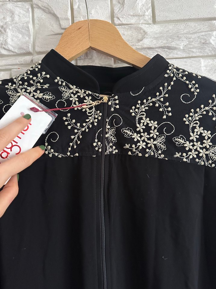 Nakışlı Siyah Uzun Kollu Tesettür Elbise - Görsel 5