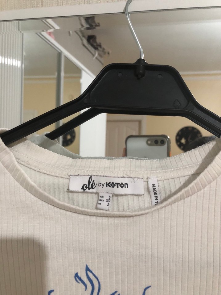 Uzun Kollu Baskılı Beyaz Tişört crop - Görsel 3