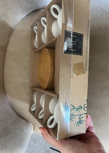 6'lı Beyaz Porselen Fincan Seti Ahşap - Görsel 2