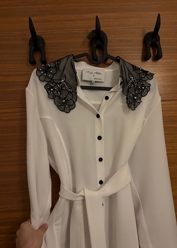 Yaka Detaylı Gömlek - Görsel 2