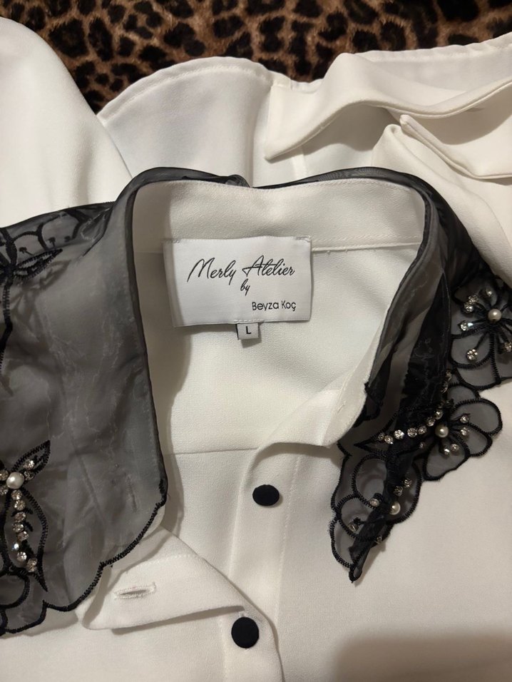 Yaka Detaylı Gömlek - Görsel 4