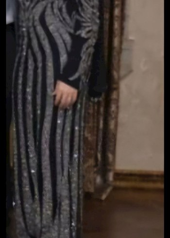 Siyah Payetli Uzun Kollu Bisiklet Yakalı Abiye Elbise - Görsel 3