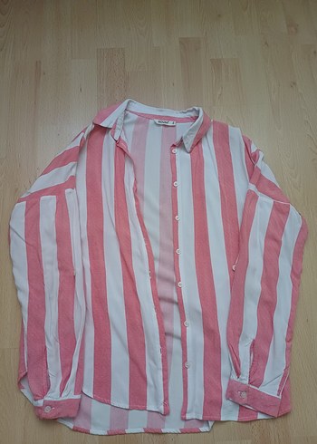 Pembe Çizgili Düğmeli Uzun Kollu Kadın Gömlek - Görsel 2