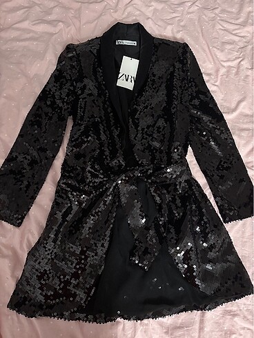 zara siyah pullu ceket