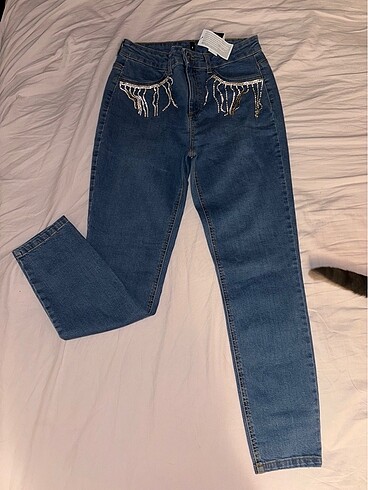 calzedonia taş süslemeli dar paça kot pantalon