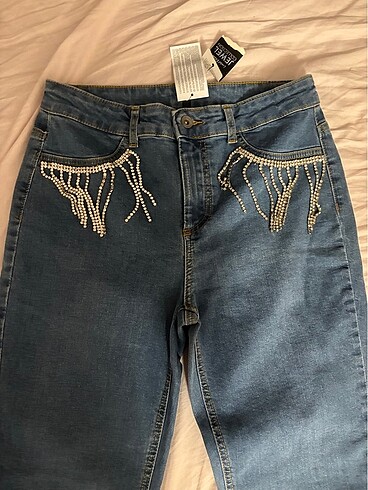 Calzedonia calzedonia taş süslemeli dar paça kot pantalon