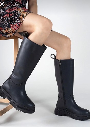 Siyah Kadın Dizüstü Bot - Görsel 3