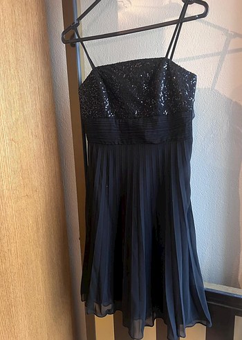 Siyah Straplez Pilili Midi Elbise - Görsel 5