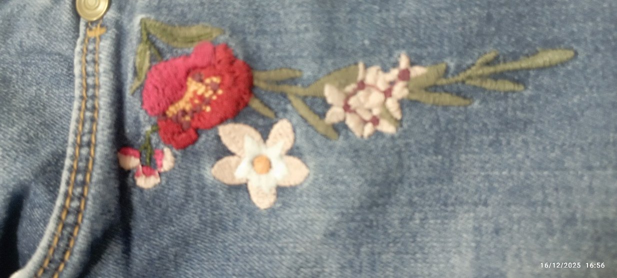 Nakışlı Koyu Mavi Bol Kesim Kız Kot Pantolon - Görsel 4