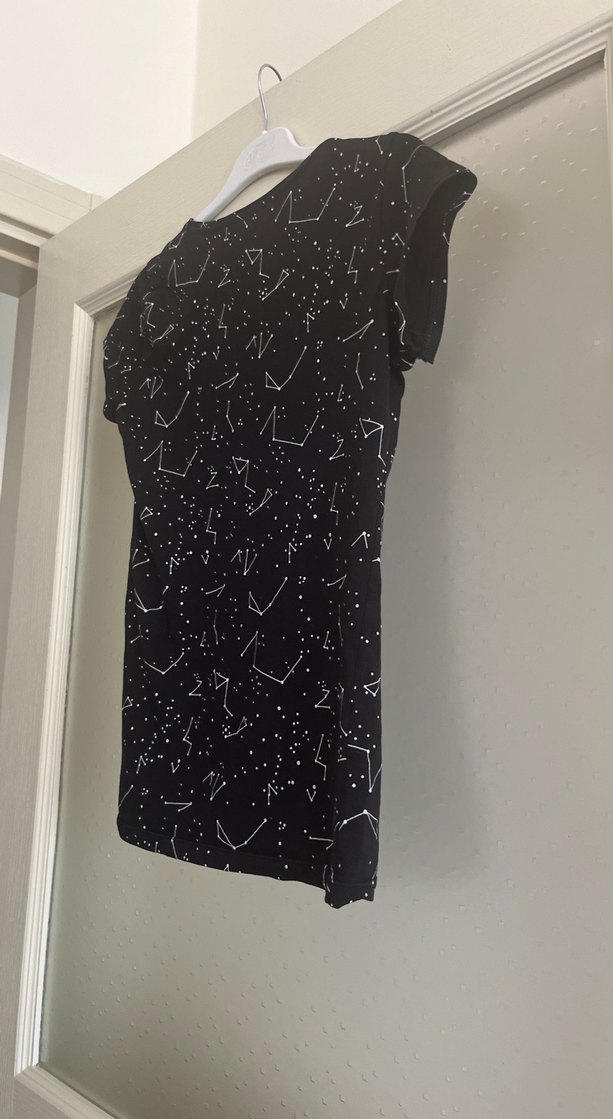 Siyah Payetli V Yaka Hamile Tişörtü - Görsel 2