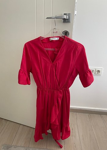 Kısa Kollu Kırmızı Mini Tulum - Görsel 3