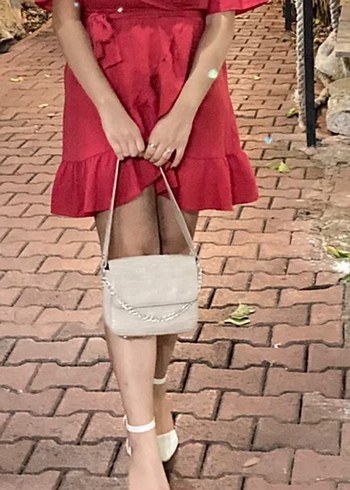 Kısa Kollu Kırmızı Mini Tulum - Görsel 4