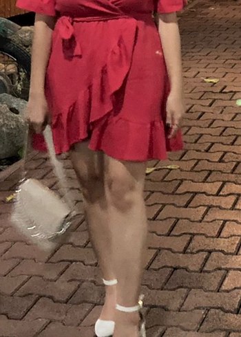 Kısa Kollu Kırmızı Mini Tulum - Görsel 5