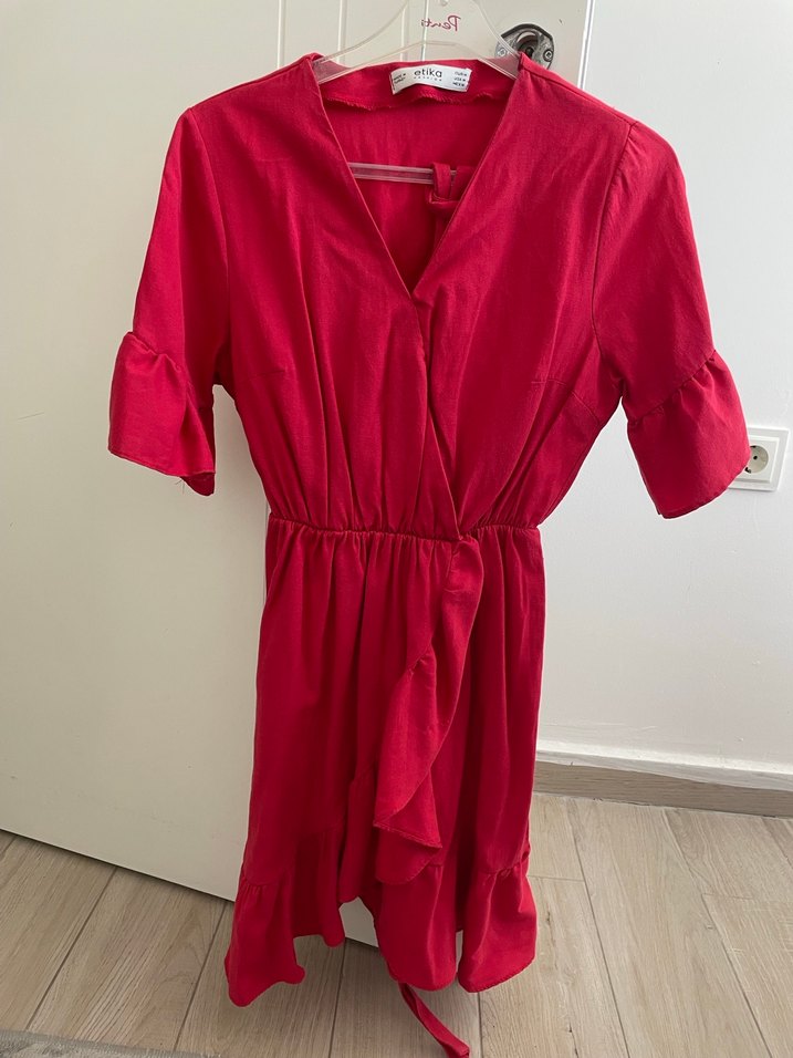 Kısa Kollu Kırmızı Mini Tulum - Görsel 2