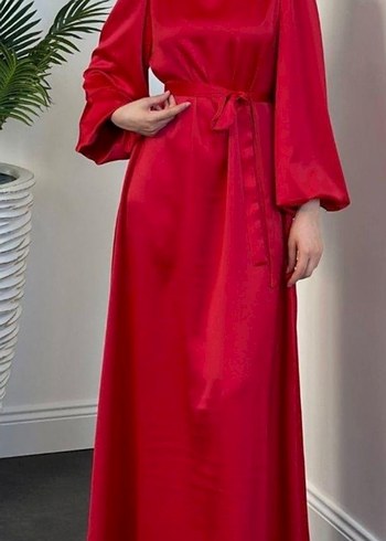 Kırmızı Uzun Kollu Saten Elbise - Görsel 3
