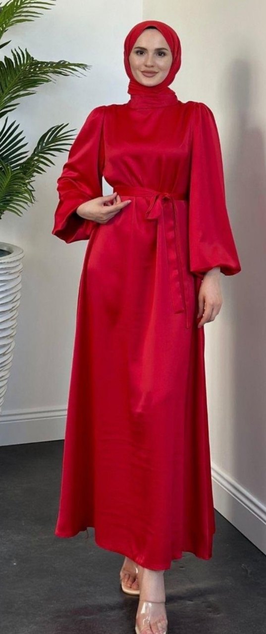 Kırmızı Uzun Kollu Saten Elbise - Görsel 3