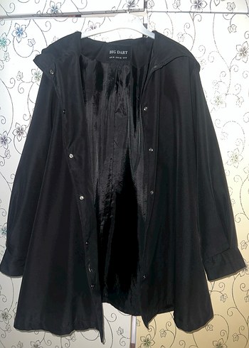 Siyah Düğmeli Midi Kadın Yağmurluk - Görsel 5