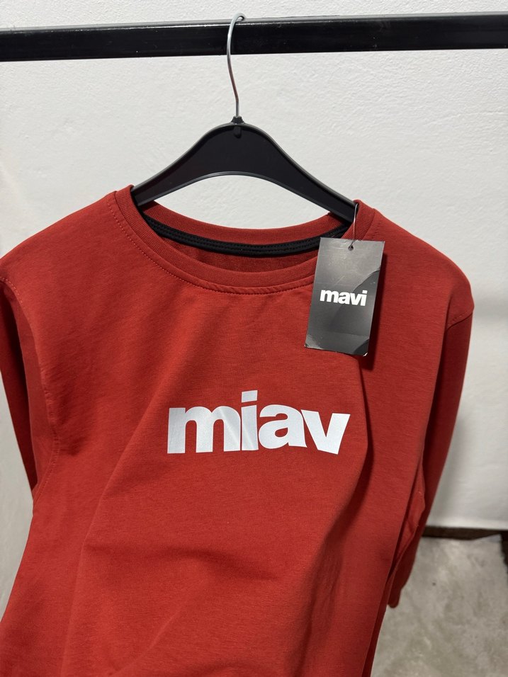 Kırmızı Uzun Kollu Mavi Sweatshirt - Görsel 2