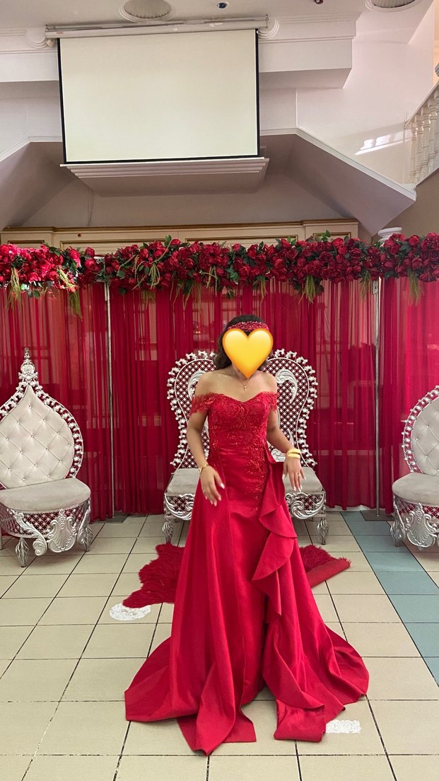 Uzun Drapeli Klasik Kırmızı kına Elbisesi - Görsel 4