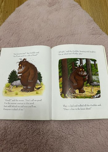 One Mole Digging A Hole İngilizce Çocuk Kitabı - Görsel 2