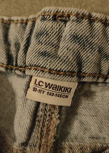 10 11 Yaş Kız Çocuk Nakışlı ve Boncuk Detaylı Gri Mini Kot Şort - Görsel 4