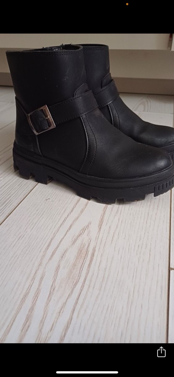 Siyah Deri Tokalı Blok Topuklu Bot - Görsel 2