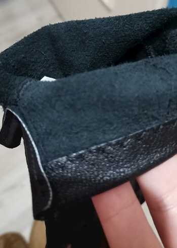 GERÇEK DERİ GÖRÜNÜMLÜ SUNİ DERİ ELDİVEN - Görsel 3