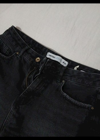 Koton Siyah Rahat Kesim Mini Denim Şort