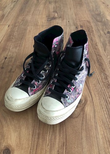 orijinal bilekli converse