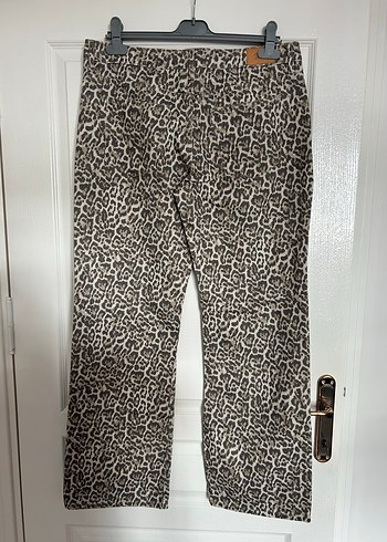 Stradivarius leoparlı kadın pantolon - Görsel 3