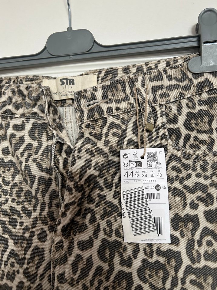 Stradivarius leoparlı kadın pantolon - Görsel 2