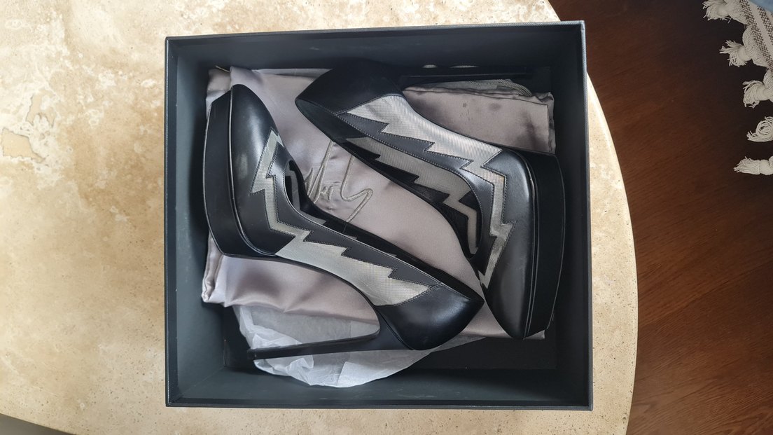 Saint Laurent Siyah Ince Topuklu - Görsel 2