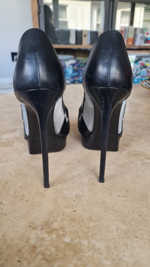 Saint Laurent Siyah Ince Topuklu - Görsel 3