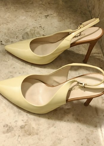 38 Beden Sarı Tokalı Stiletto Kadın Abiye Ayakkabı