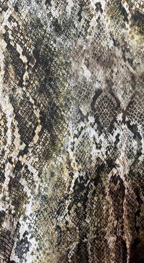 Düğmeli Yılan Desenli Gri Kadın Gömlek - Görsel 3