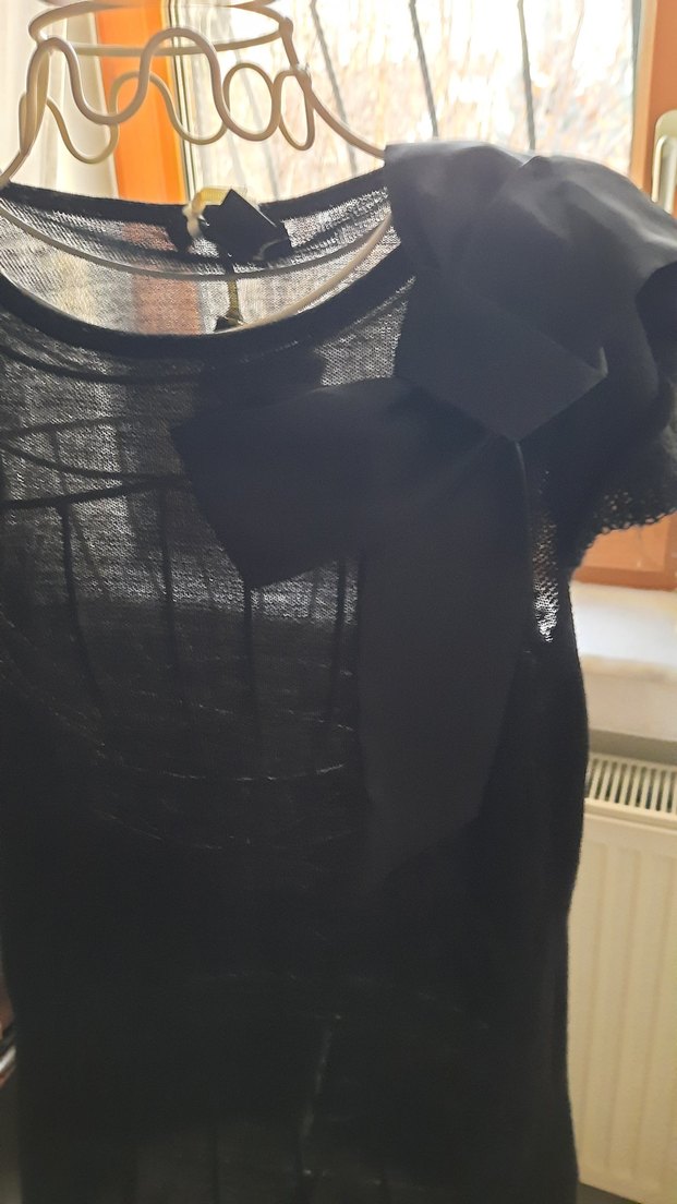 Siyah Kısa Kollu Fitted Bluz - Görsel 2