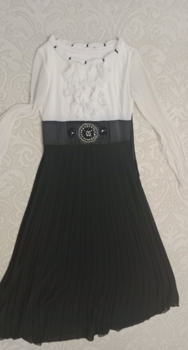 Kadın Siyah beyaz Uzun Piliseli elbise - Görsel 3