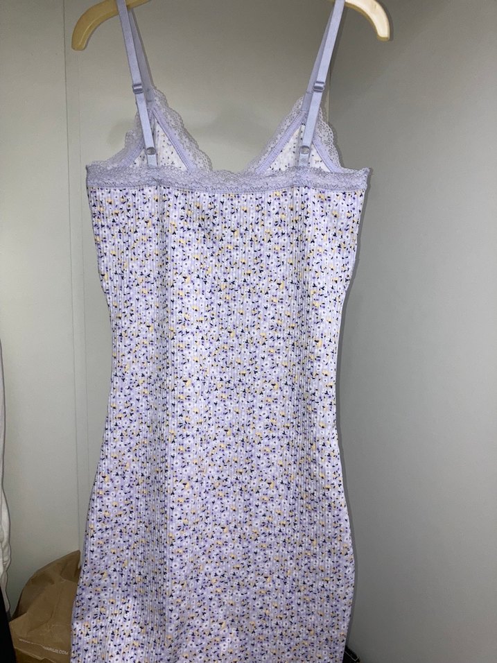 H&M Mor çiçekli elbise - Görsel 2