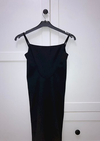 Siyah İnce Askılı Midi Elbise - Görsel 2